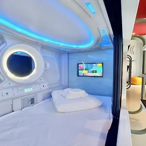  Kapszulahotel Atypicap Capsule Spanyolország