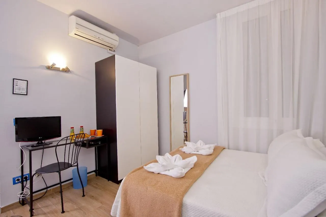 Barcelona City Hotel